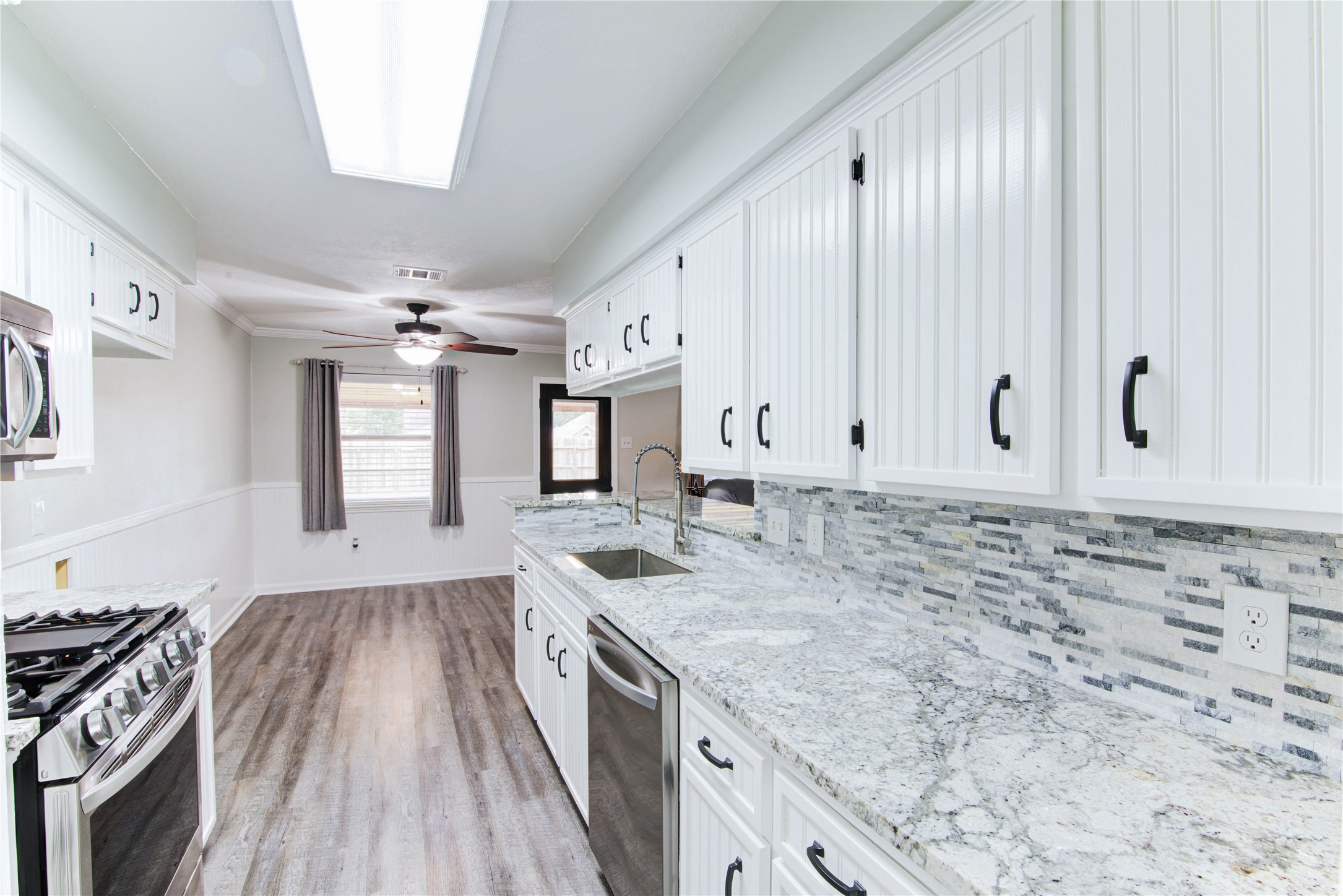 3808 Sunray Lane Pasadena, TX 77503 - Photo 8 of 29