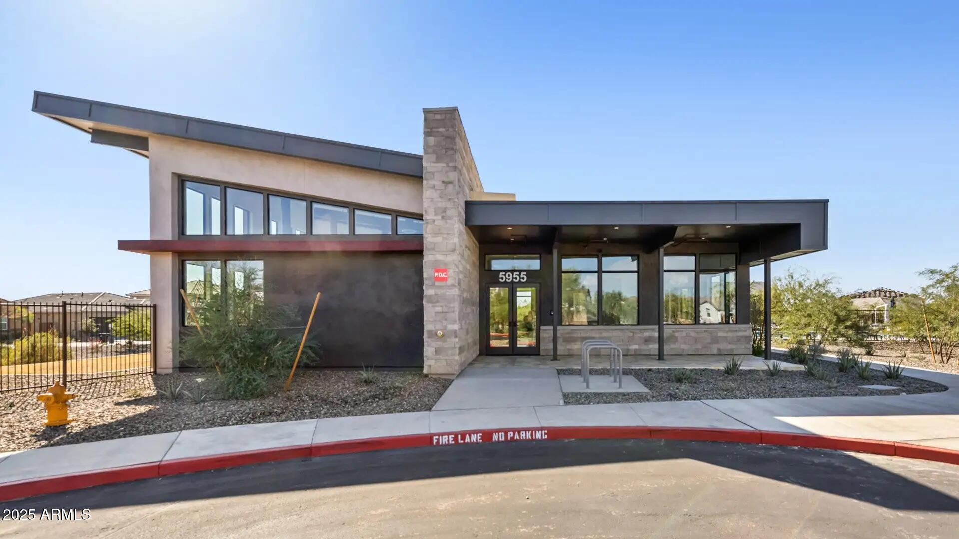 21425 North 59th Street Phoenix, AZ 85054 - Photo 46 of 47