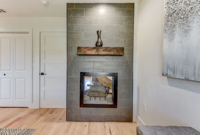 $775,000 | 7002 Whispering Oaks Drive, Austin, TX 78745