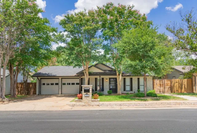 $775,000 | 7002 Whispering Oaks Drive, Austin, TX 78745