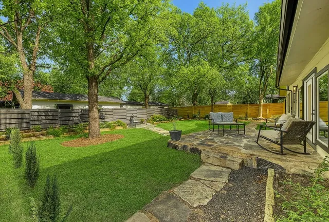 $775,000 | 7002 Whispering Oaks Drive, Austin, TX 78745