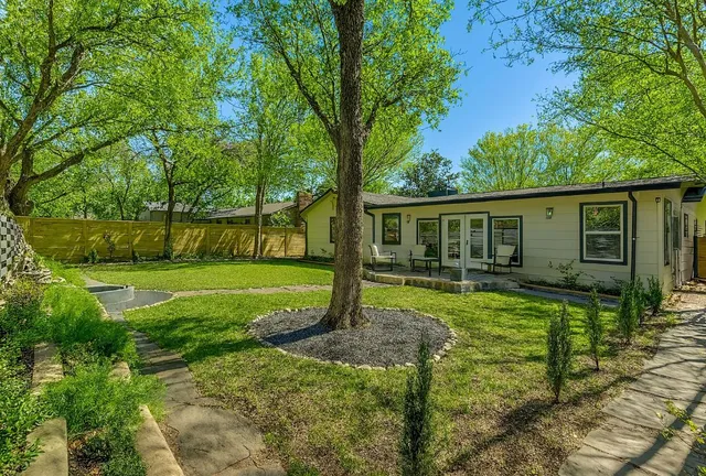 $775,000 | 7002 Whispering Oaks Drive, Austin, TX 78745