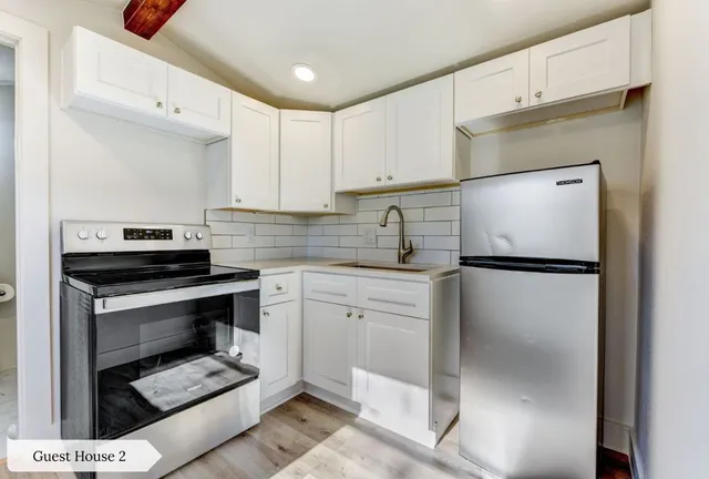 $775,000 | 7002 Whispering Oaks Drive, Austin, TX 78745