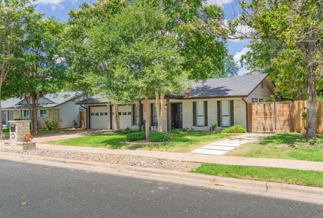 $775,000 | 7002 Whispering Oaks Drive, Austin, TX 78745