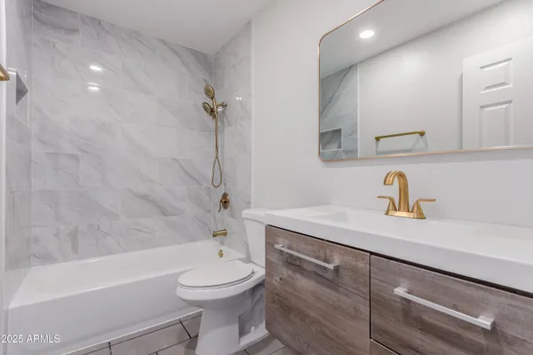 $178,000 | 18202 North Cave Creek Road, Unit 245, Phoenix, AZ 85032