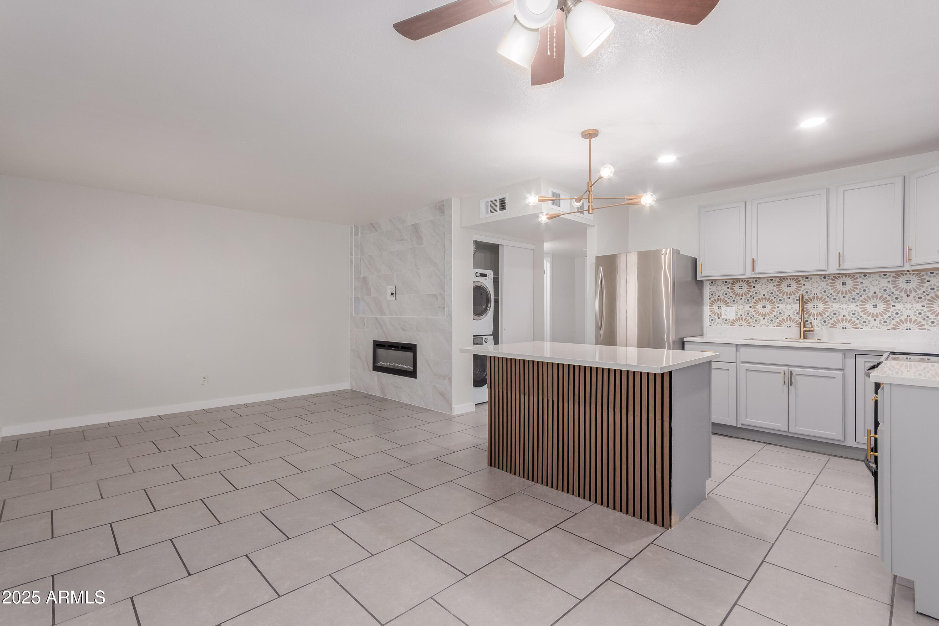 18202 North Cave Creek Road, Unit 245 Phoenix, AZ 85032 - Photo 4 of 13 68cc1c_06 Cave Creek