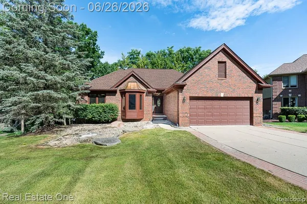 $518,800 | 227 Bloomer Ridge Court, Rochester, MI 48307
