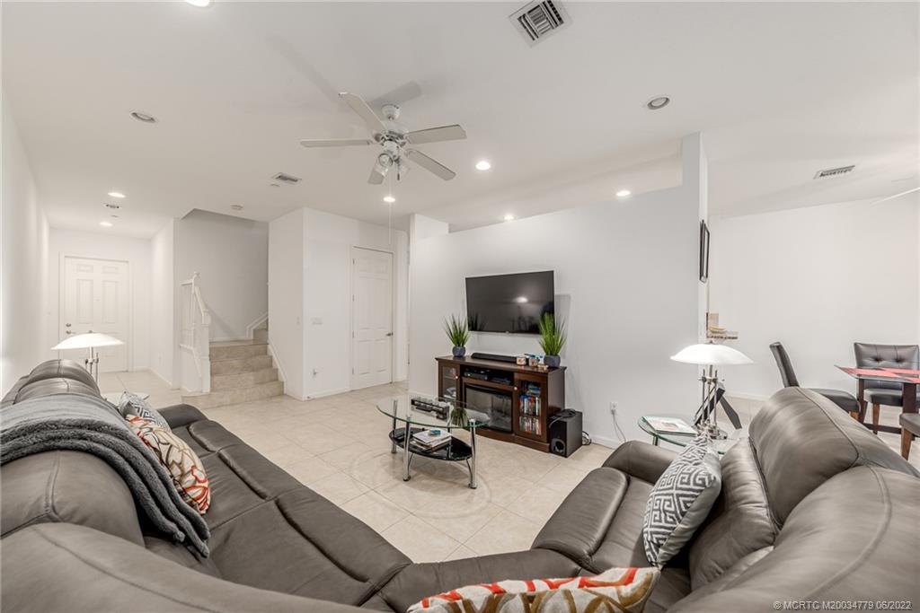187 Southwest Walking Path Stuart, FL 34997 - Photo 3 of 20 Gallery Image 3