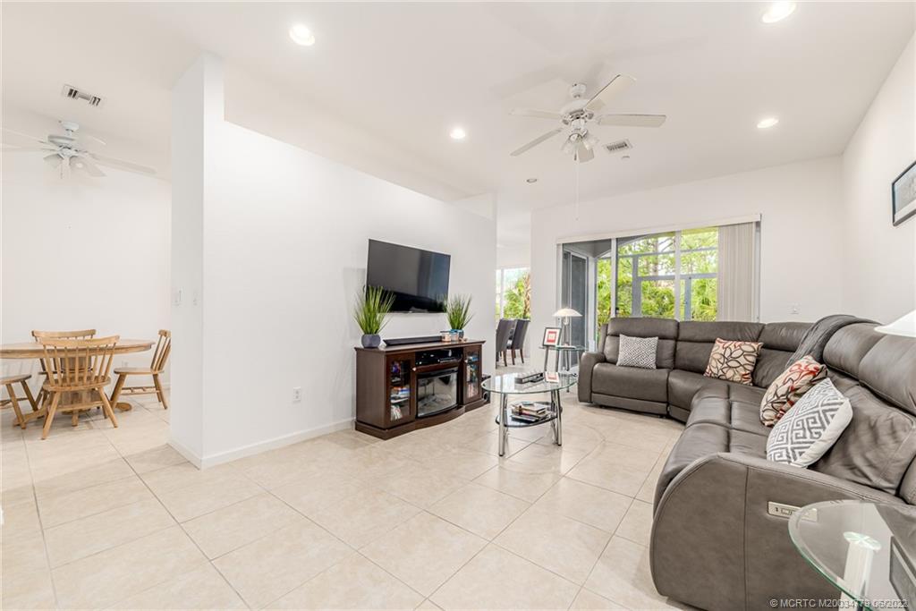187 Southwest Walking Path Stuart, FL 34997 - Photo 4 of 20 Gallery Image 4