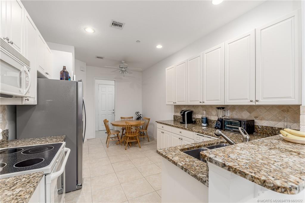 187 Southwest Walking Path Stuart, FL 34997 - Photo 6 of 20 Gallery Image 6