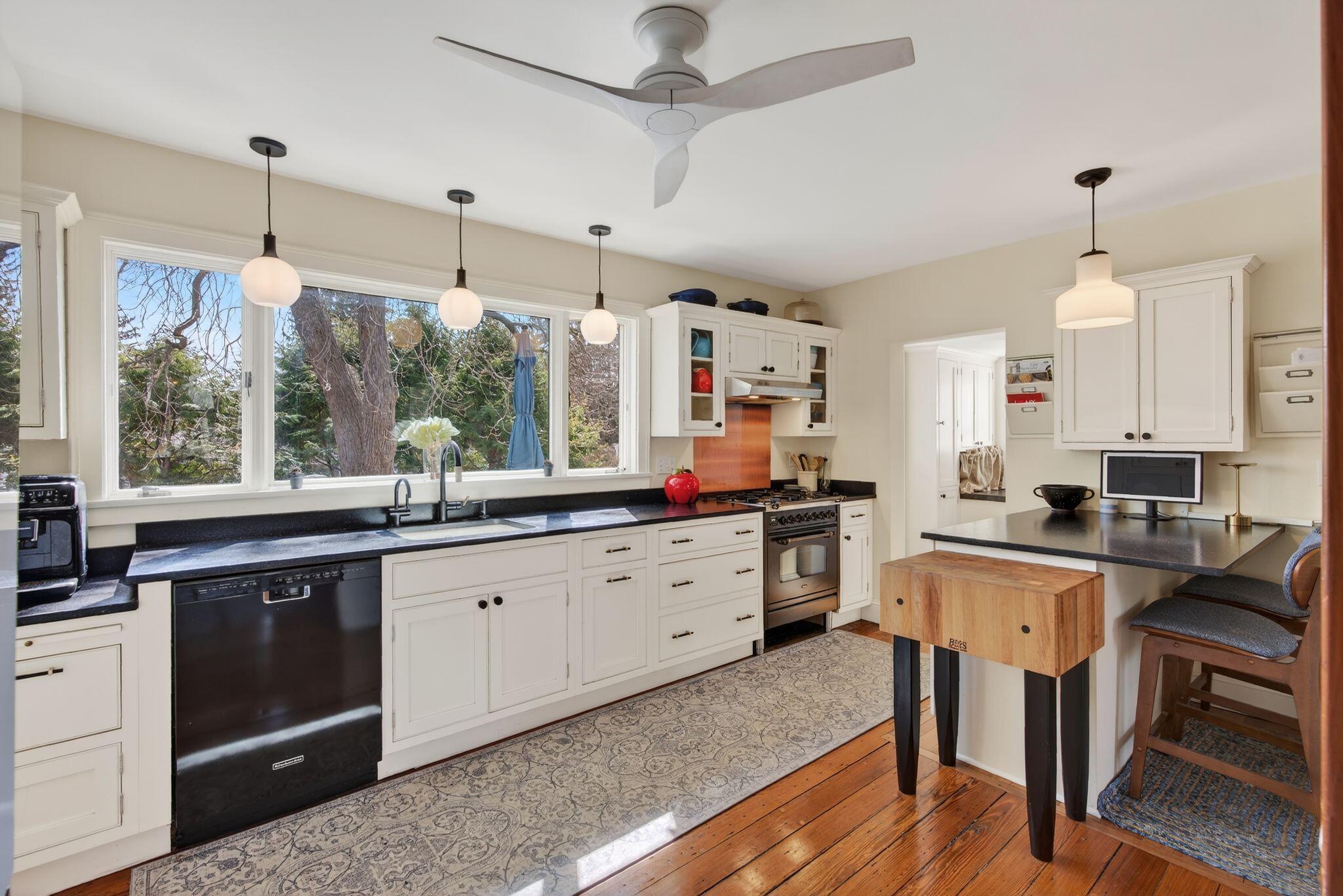 45 Mitchell Road South Portland, ME 04106 - Photo 12 of 87 Kitchen