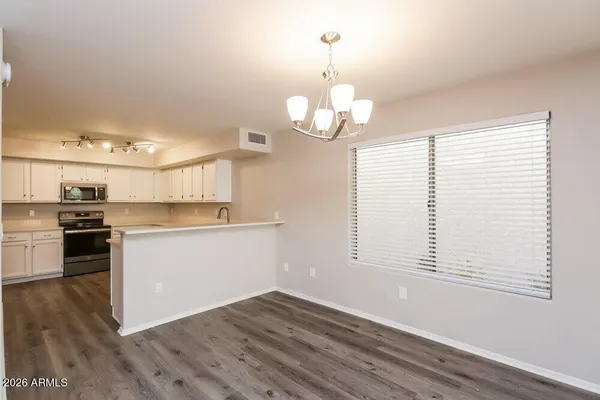 $2,270 | 425 South Sunrise Drive, Gilbert, AZ 85233