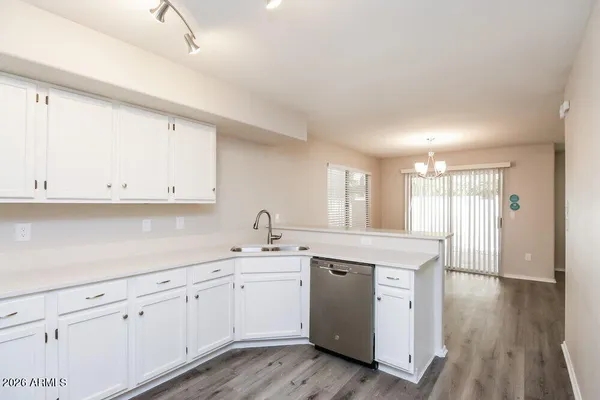 $2,270 | 425 South Sunrise Drive, Gilbert, AZ 85233