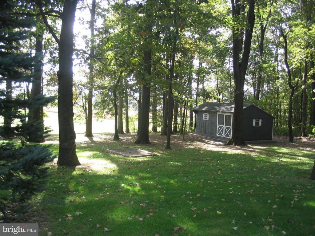 239 Black Road Quarryville, PA 17566 - Photo 6 of 15 Gallery Image 6