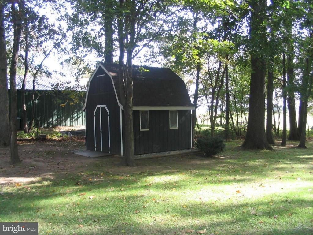 239 Black Road Quarryville, PA 17566 - Photo 7 of 15 Gallery Image 7