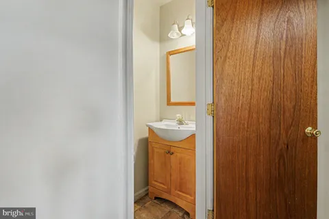 $599,900 | 25 William Penn Drive, Schwenksville, PA 19473