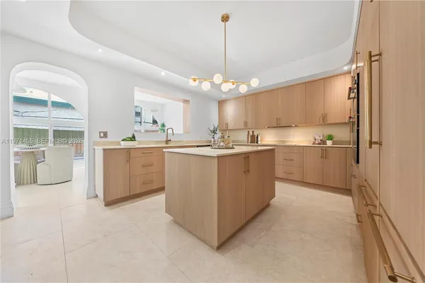 $3,249,000 | 178 Northeast 45th Street, Miami, FL 33137