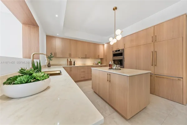 $3,249,000 | 178 Northeast 45th Street, Miami, FL 33137