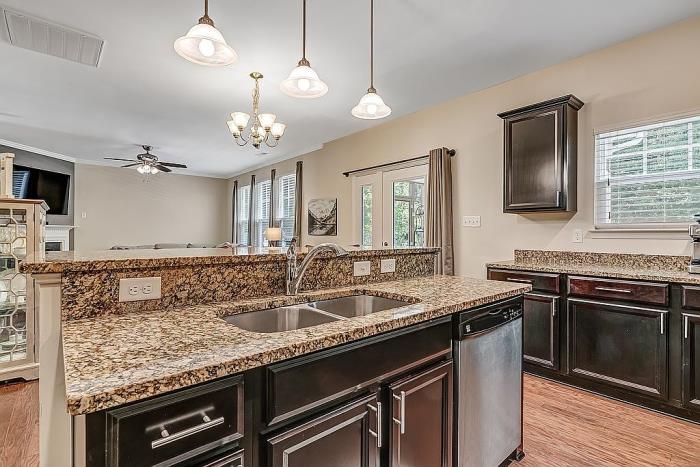 8201 Ruddock Place Hayes, VA 23072 - Photo 9 of 40