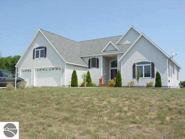 10025 South Maple City Road Maple City, MI 49664 - Photo 1 of 15 1701540.JPG