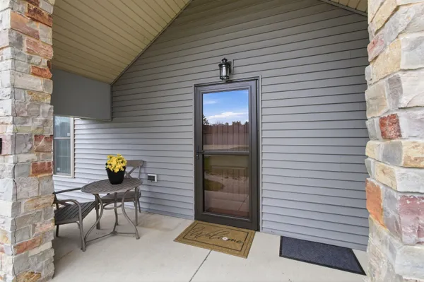 $270,000 | 607 Mary, Fairwater, WI 53931