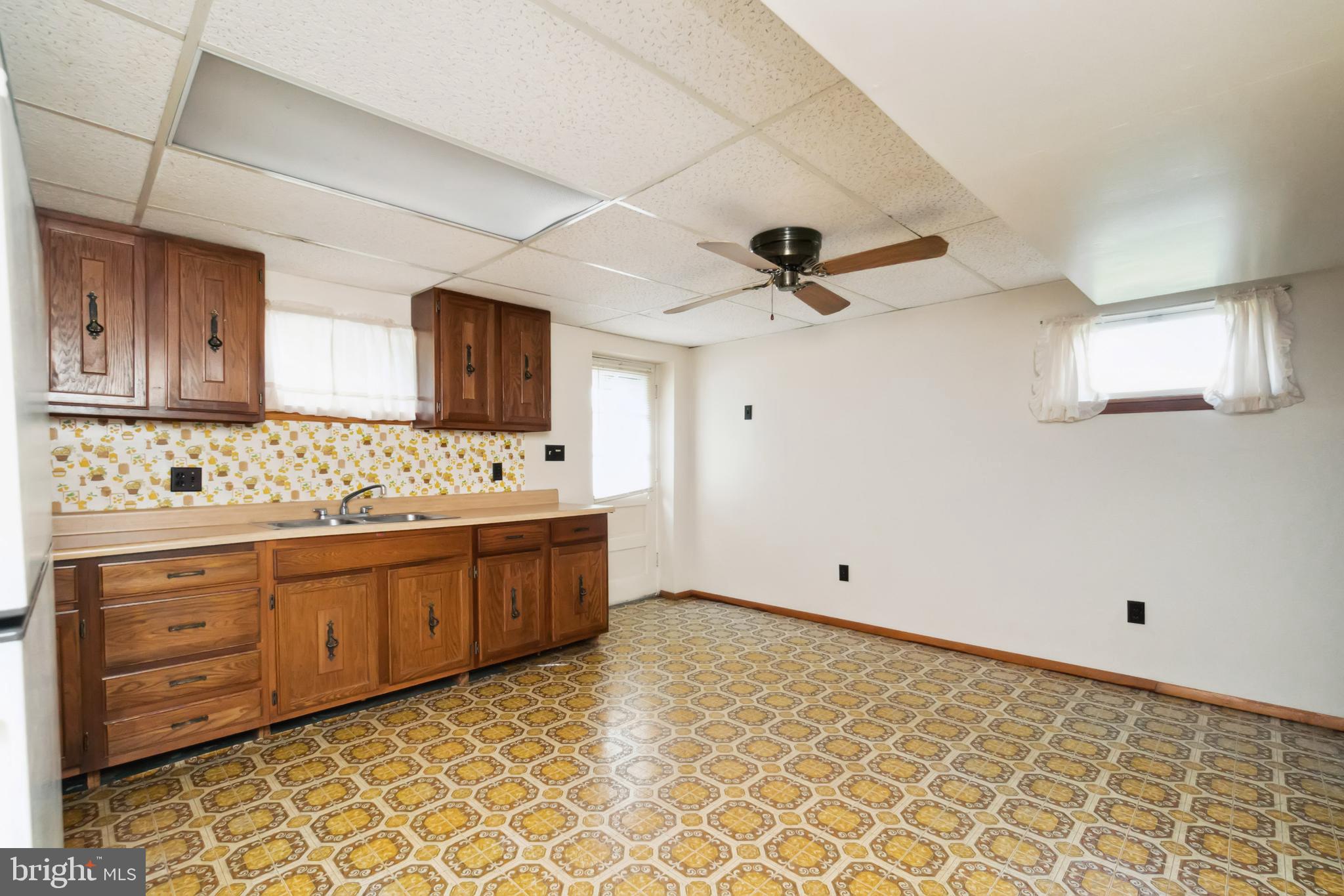 6215 Ripley Road La Plata, MD 20646 - Photo 24 of 35 Basement Kitchenette