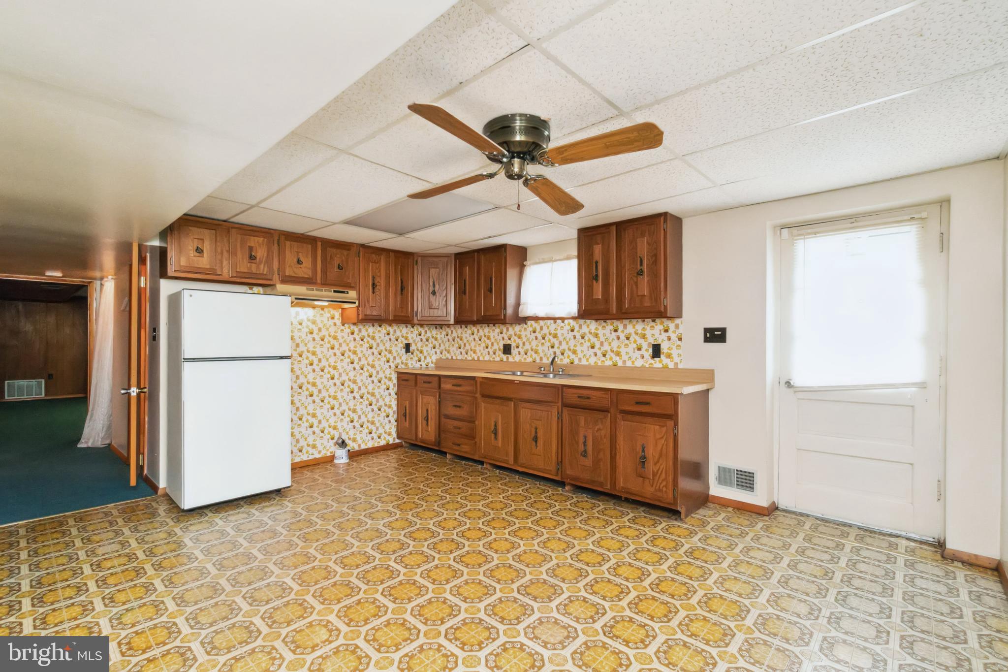 6215 Ripley Road La Plata, MD 20646 - Photo 25 of 35 Basement Kitchenette
