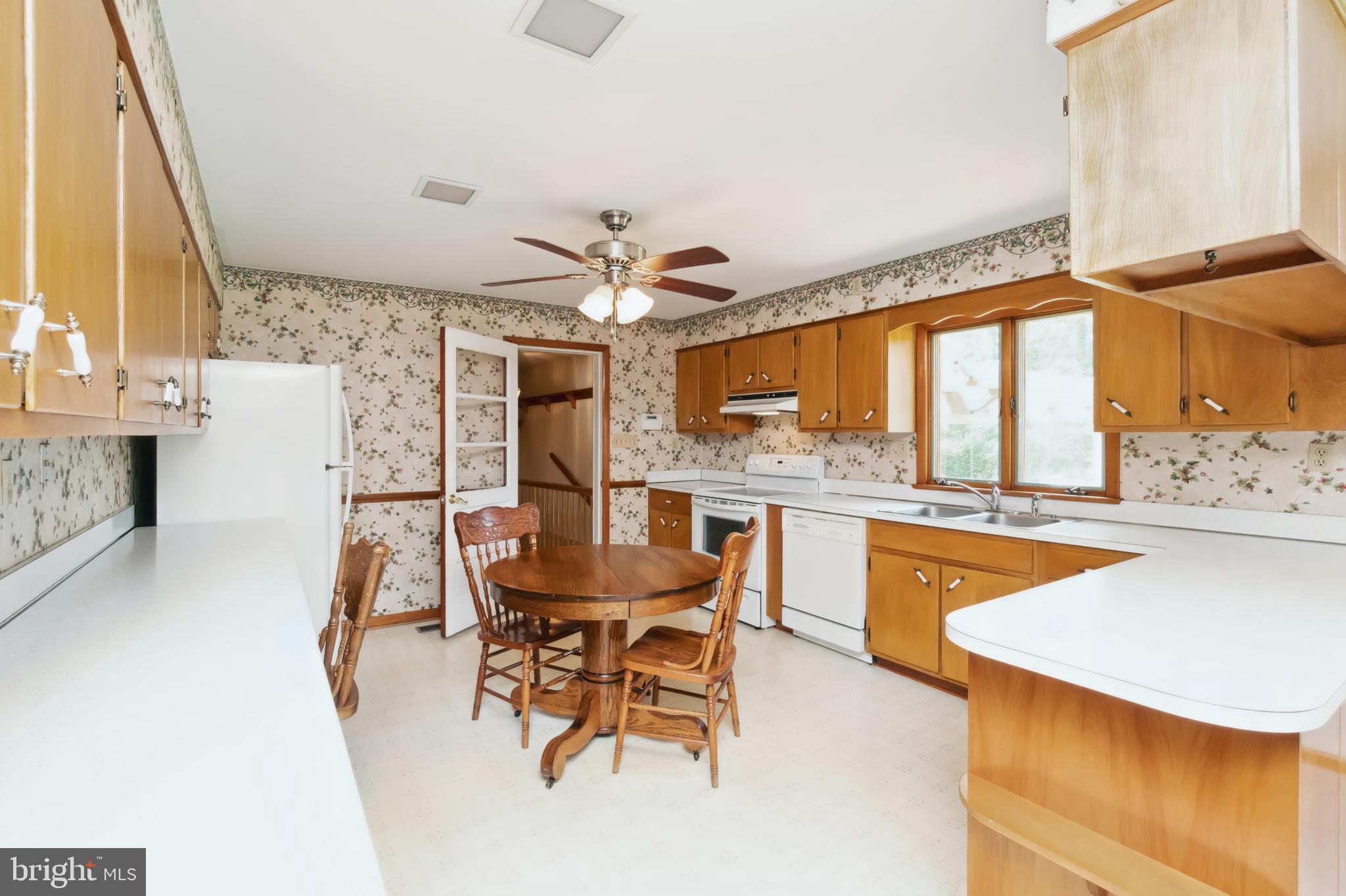 6215 Ripley Road La Plata, MD 20646 - Photo 3 of 35 Kitchen