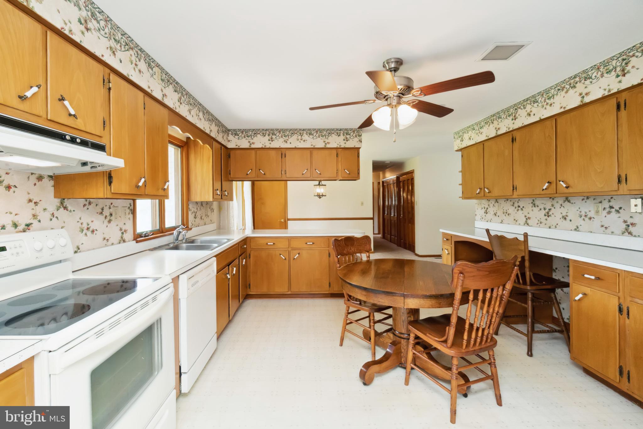 6215 Ripley Road La Plata, MD 20646 - Photo 4 of 35 Kitchen