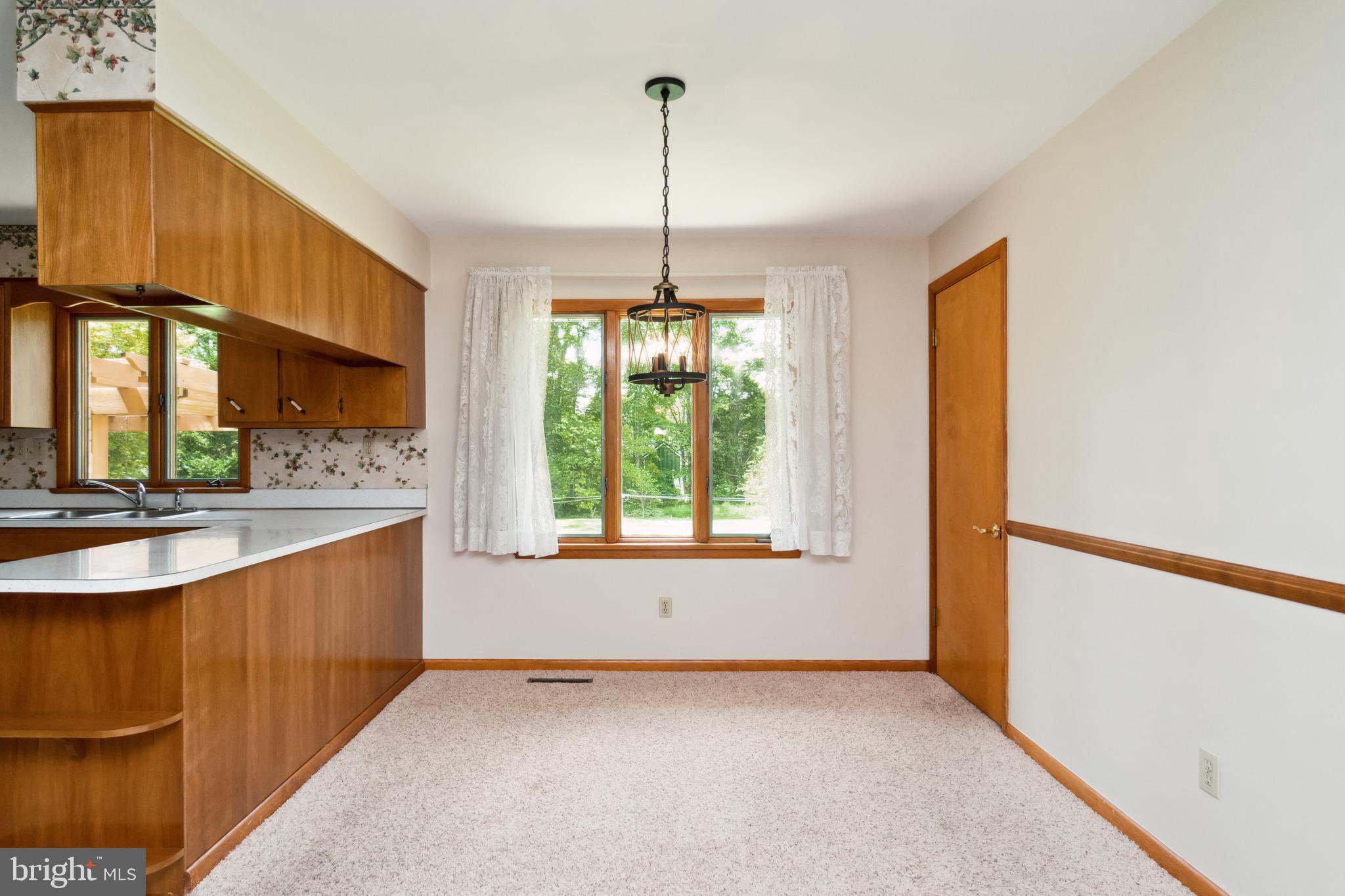6215 Ripley Road La Plata, MD 20646 - Photo 5 of 35 Dining Room