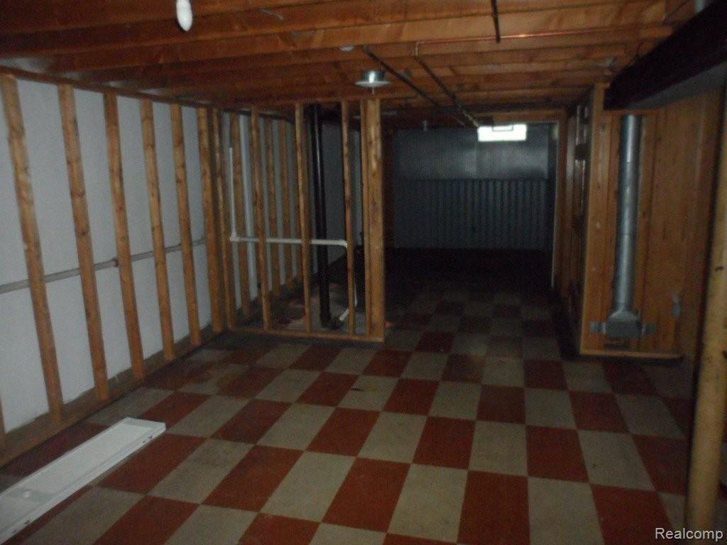 4550 Frazho Road Warren, MI 48091 - Photo 10 of 15 SAM_1330.JPG
