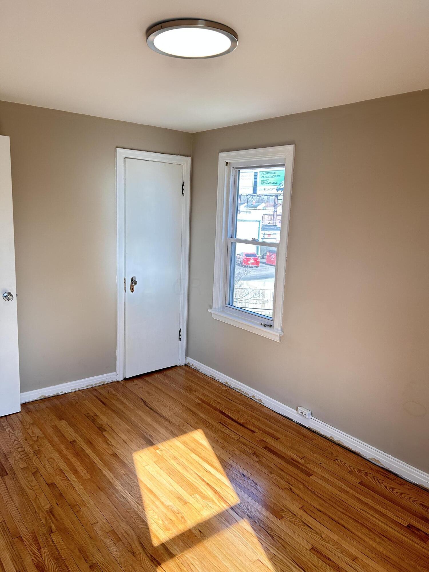 754 South James Road Columbus, OH 43227 - Photo 22 of 37 Bedroom #3