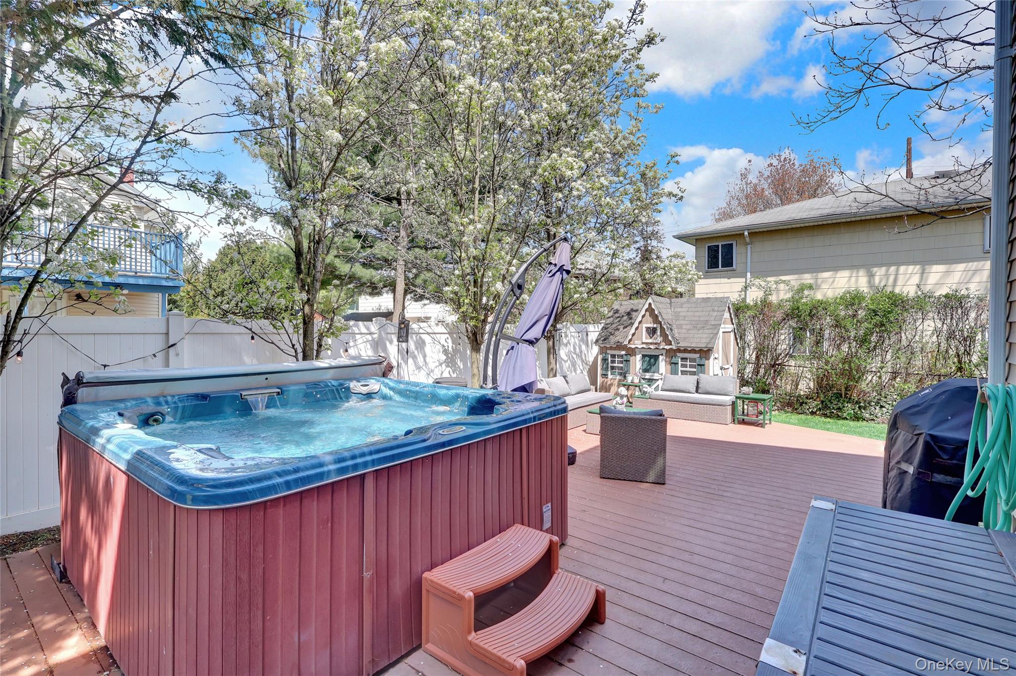18 Hampton Road Lynbrook, NY 11563 - Photo 36 of 37