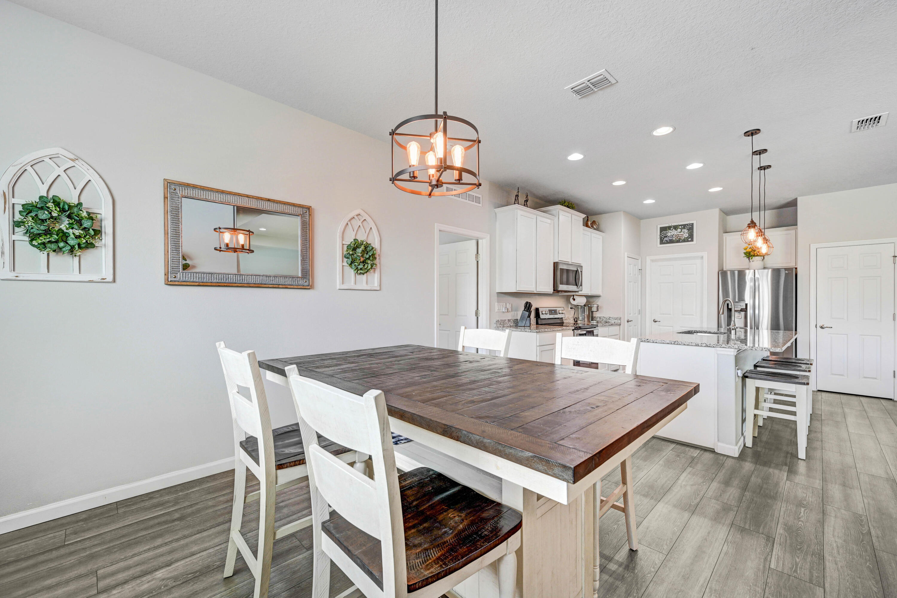 874 Cochran Road Southeast Palm Bay, FL 32909 - Photo 19 of 34 Another angle of Dining Room