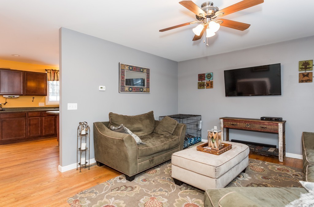 56 Bruce Street Springfield, MA 01119 - Photo 13 of 30