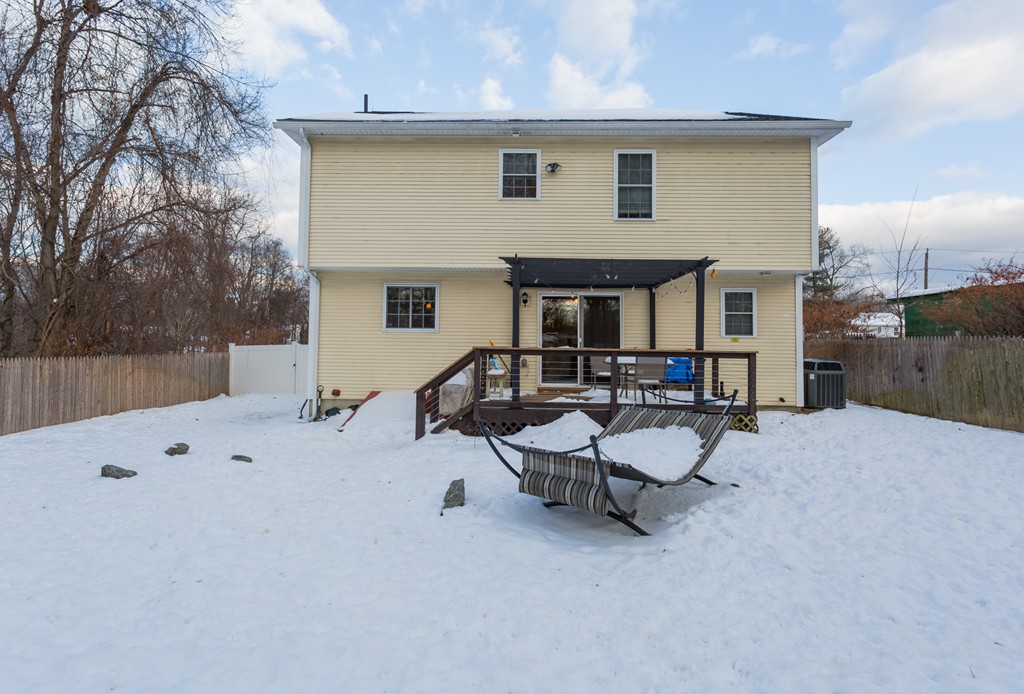 56 Bruce Street Springfield, MA 01119 - Photo 4 of 30