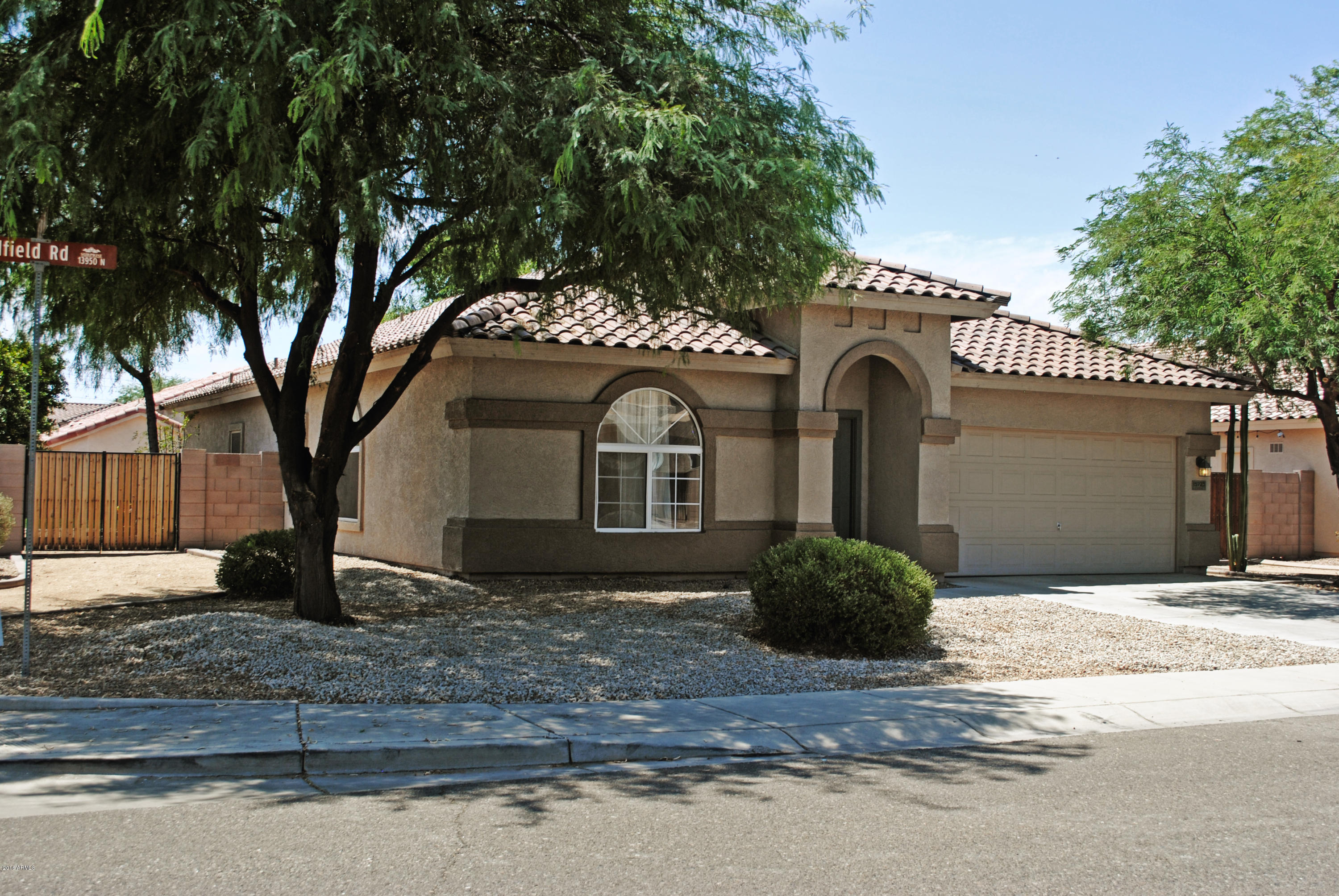 15723 West Redfield Road Surprise, AZ 85379 - Photo 1 of 11 front5