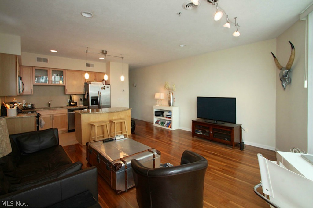 1237 Washington Avenue, Unit 1010 Cleveland, OH 44113 - Photo 6 of 20