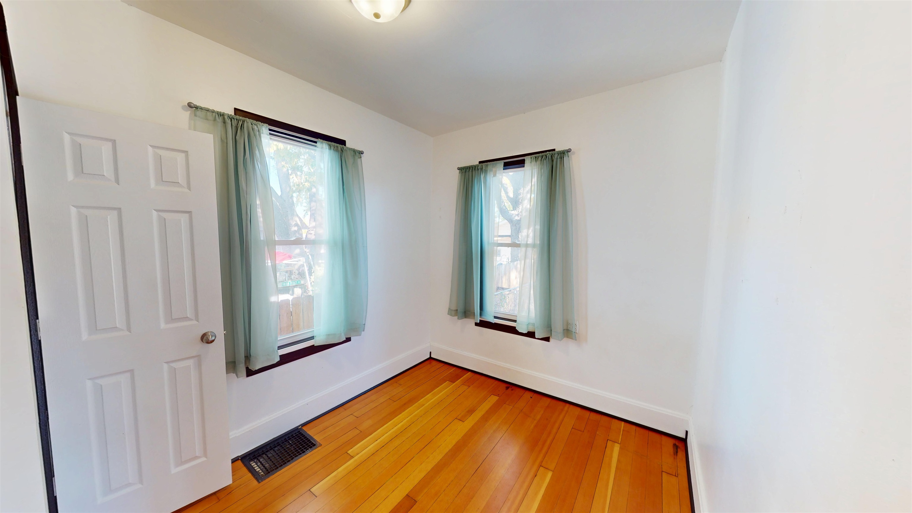 700 Kane Street La Crosse, WI 54603 - Photo 22 of 34