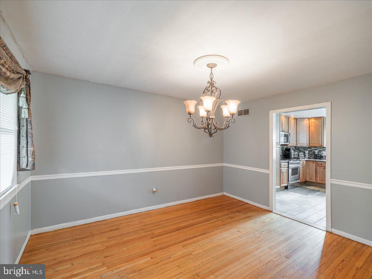 2570 Exton Road Hatboro, PA 19040 - Photo 11 of 39