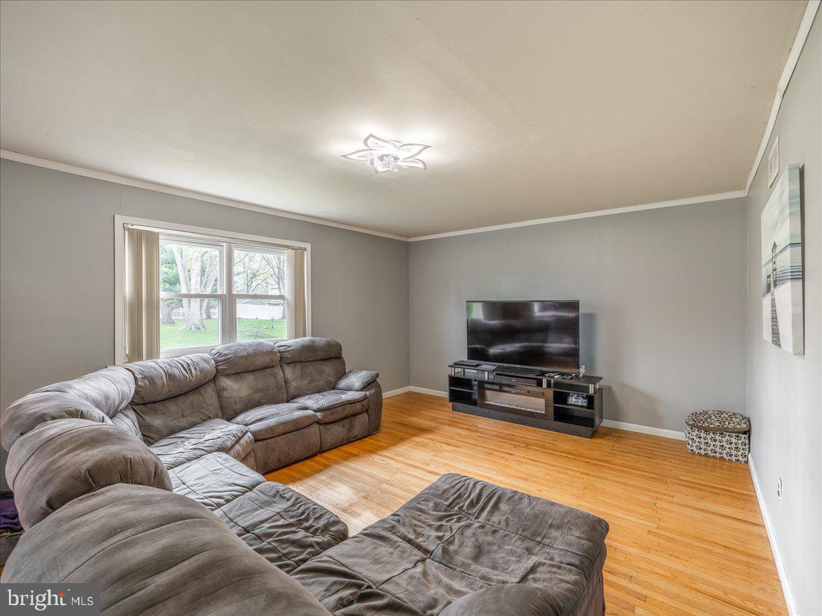 2570 Exton Road Hatboro, PA 19040 - Photo 17 of 39