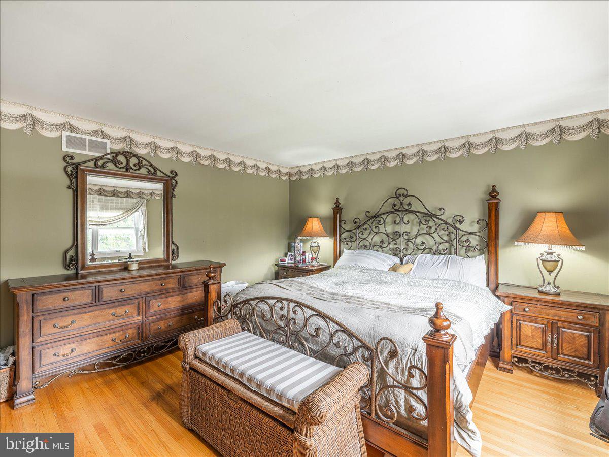 2570 Exton Road Hatboro, PA 19040 - Photo 24 of 39