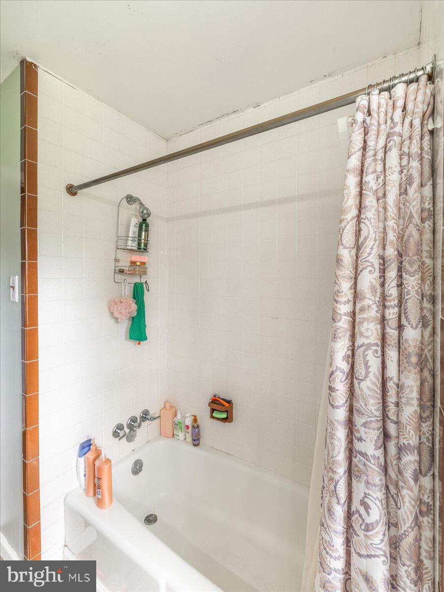 2570 Exton Road Hatboro, PA 19040 - Photo 27 of 39