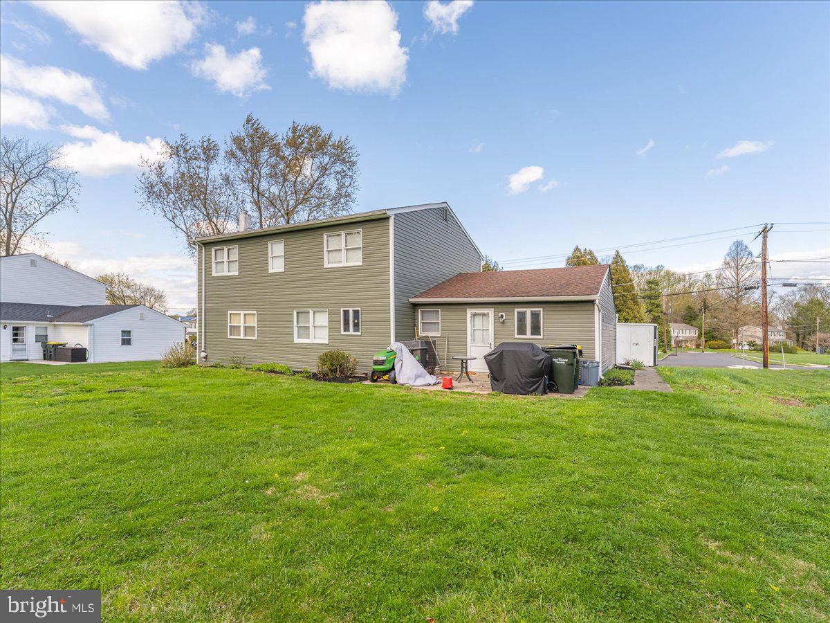 2570 Exton Road Hatboro, PA 19040 - Photo 4 of 39