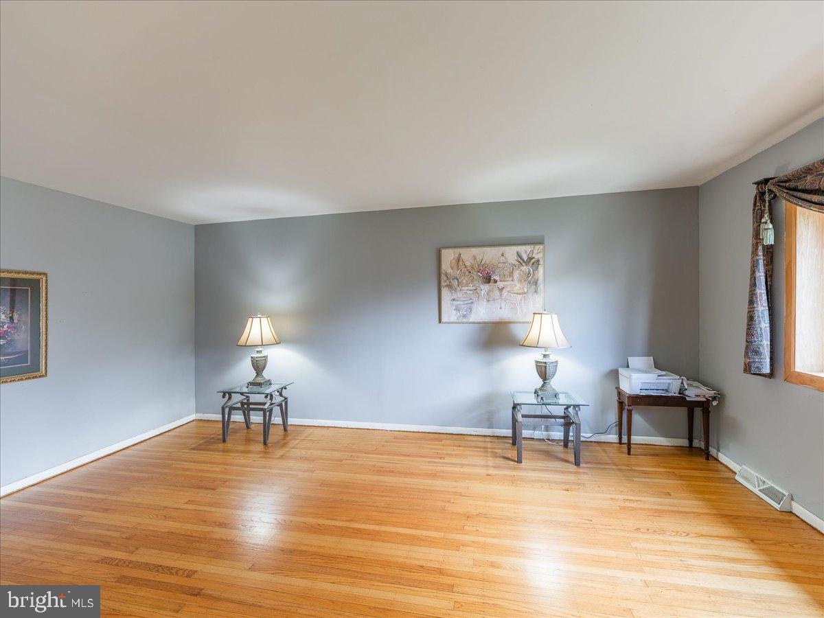 2570 Exton Road Hatboro, PA 19040 - Photo 10 of 39