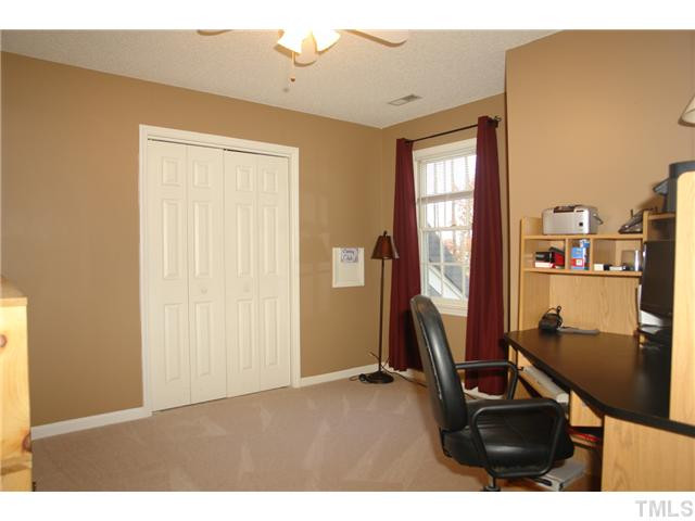 10000 Bradwell Court Raleigh, NC 27613 - Photo 18 of 25 Photo 18