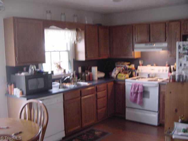 1200 Capella Ridge Road King, NC 27021 - Photo 6 of 8 Other. Roomy kitchen with dining area
