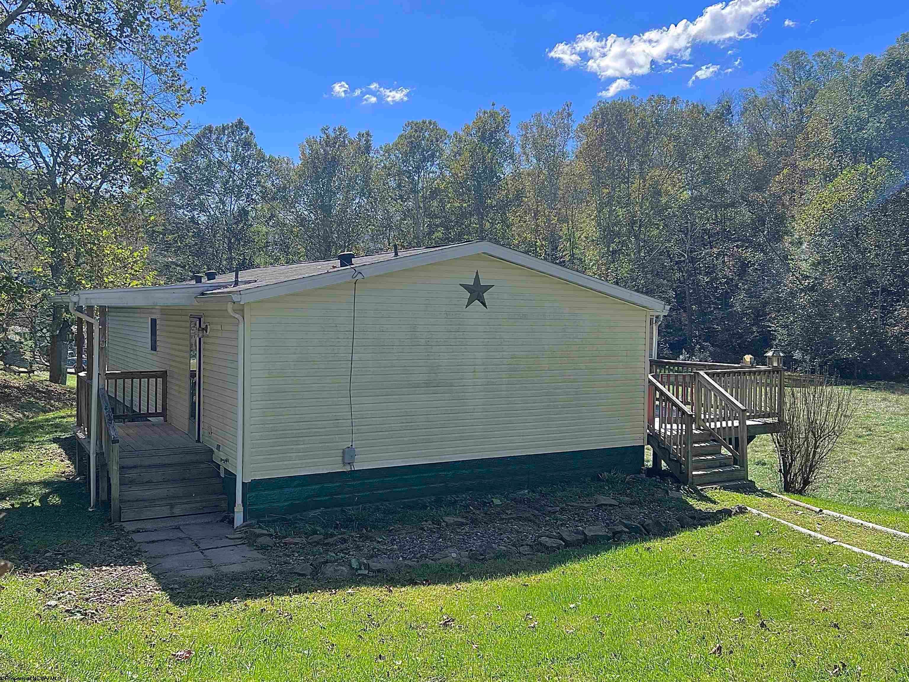3777 Green Valley Road Bridgeport, WV 26330 - Photo 20 of 21 Gallery Image 20