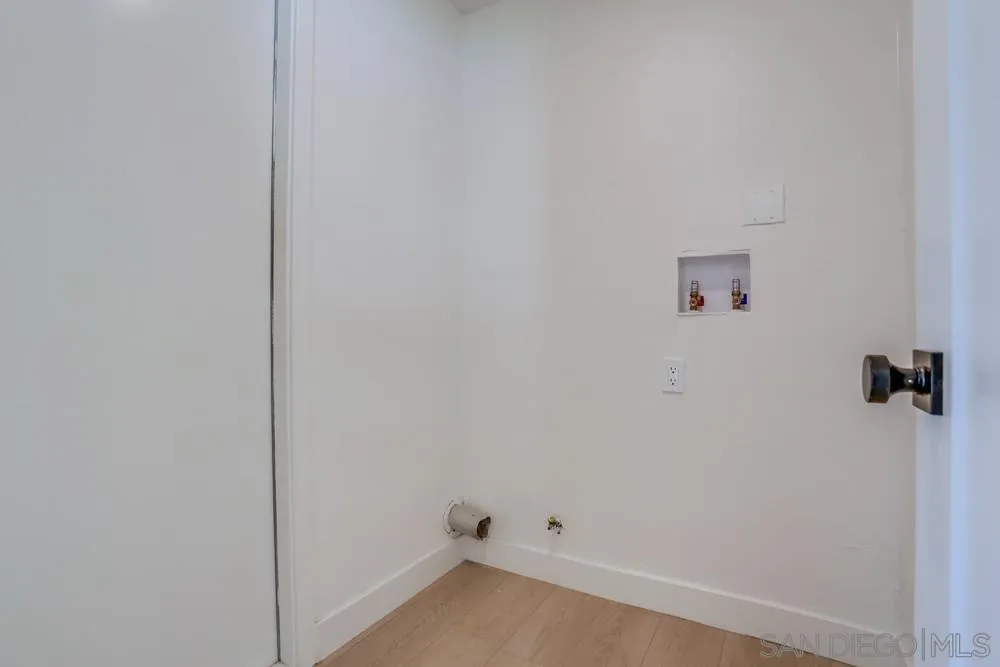 12701 McFeron Road Poway, CA 92064 - Photo 26 of 32 a view of a room