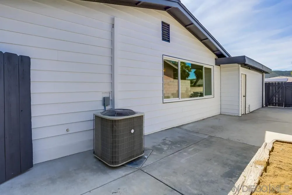12701 McFeron Road Poway, CA 92064 - Photo 31 of 32 a view of a house with windows